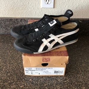 Onitsuka Tiger Slip On Sneakers